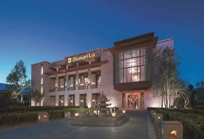 בית מלון כפרי Shangrila Lhasa