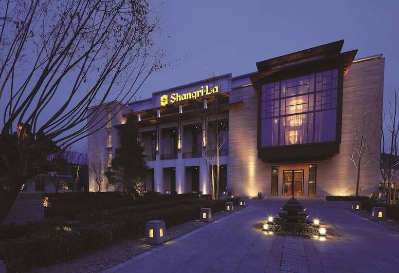 בית מלון כפרי Shangrila Lhasa