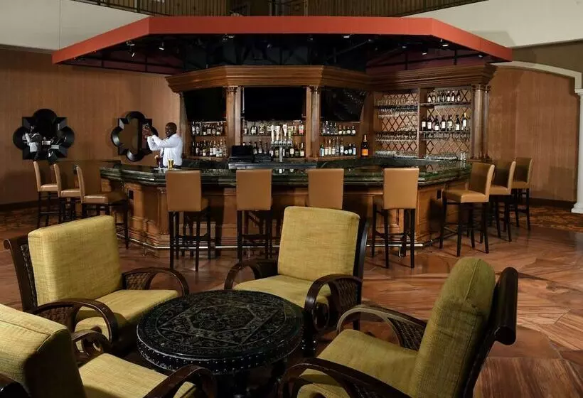 ホテル Woolley's Classic Suites Denver Airport