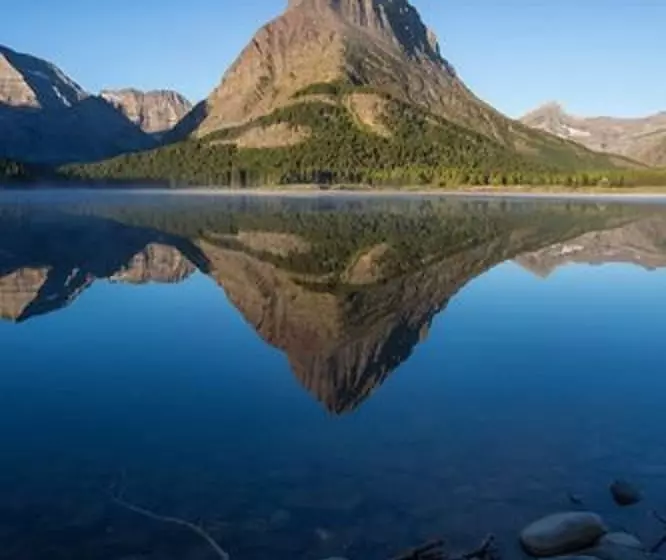 Many Glacier Hotel   Inside The Park