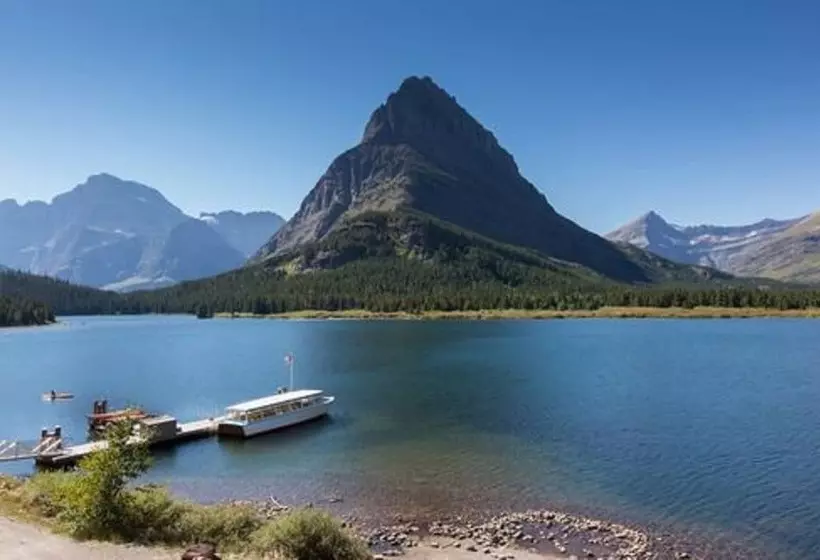 Many Glacier Hotel   Inside The Park