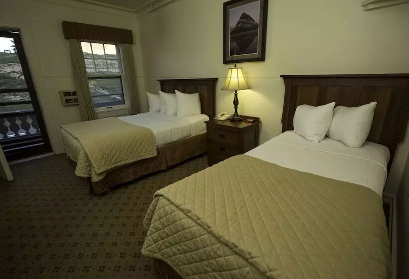 Many Glacier Hotel   Inside The Park