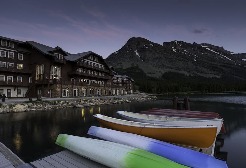 Many Glacier Hotel   Inside The Park