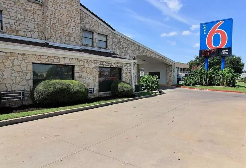 Motel 6 Austin, Tx  Central Downtown Ut