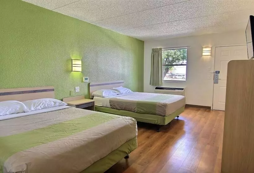 Motel 6 Austin, Tx  Central Downtown Ut