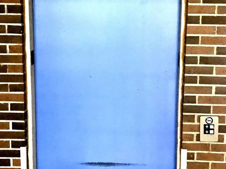 모텔 Key Inn Macedonia