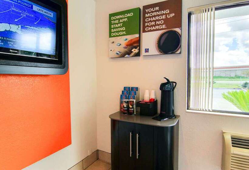 Motel 6 Kingsville, Tx