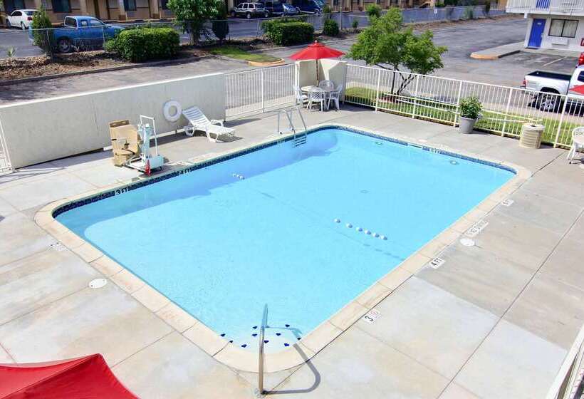 Motel 6 Kingsville, Tx