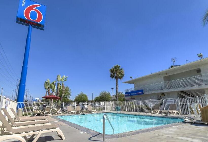 Motel 6 San Bernardino, Ca   South