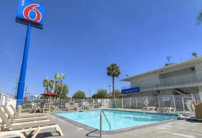 Motel 6 San Bernardino, Ca South