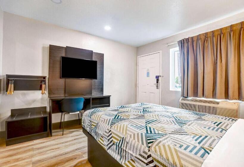 Motel 6 San Bernardino, Ca   South