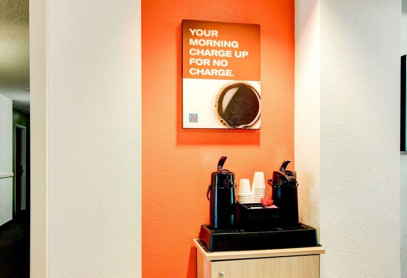 فندق على الطريق Park Inn By Radisson, Aurora