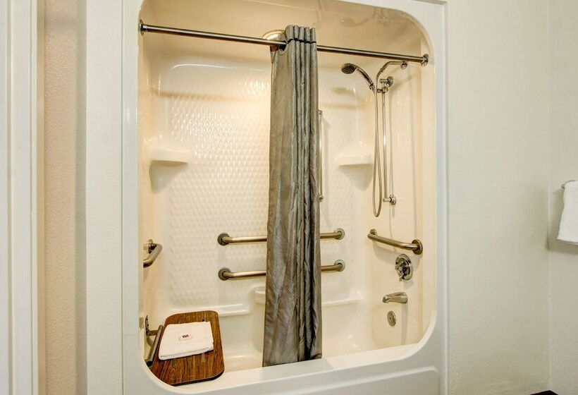 فندق على الطريق Park Inn By Radisson, Aurora