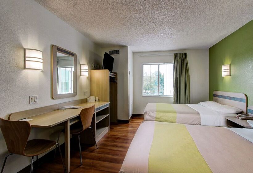 فندق على الطريق Park Inn By Radisson, Aurora