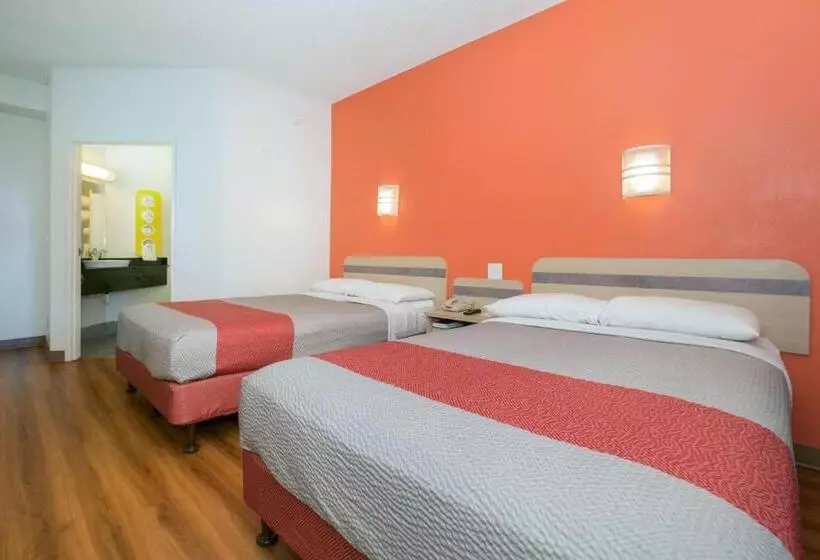 Motel 6brooklyn Center, Mn  Minneapolis