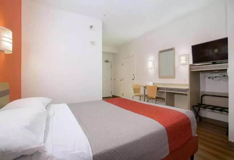 Motel 6brooklyn Center, Mn  Minneapolis