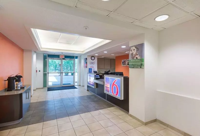 Motel 6columbia, Sc  Fort Jackson Area