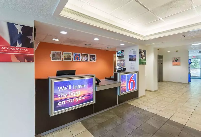 Motel 6columbia, Sc  Fort Jackson Area