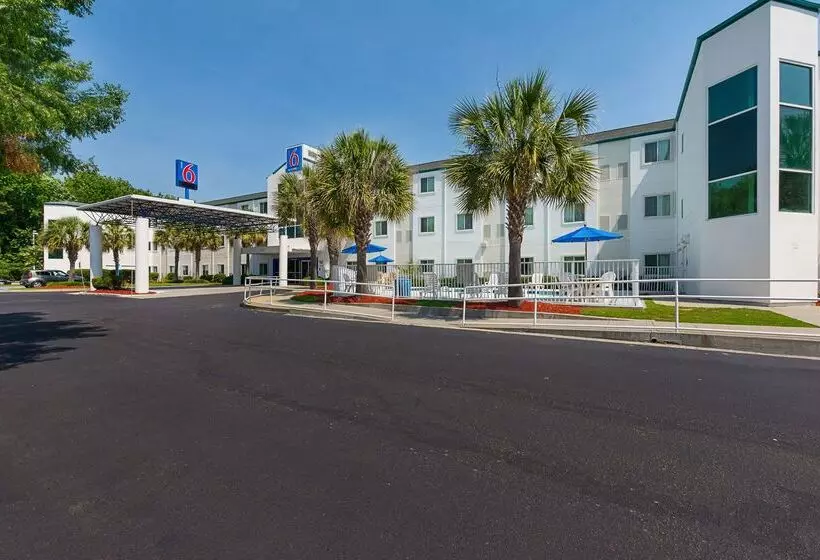 Motel 6columbia, Sc  Fort Jackson Area