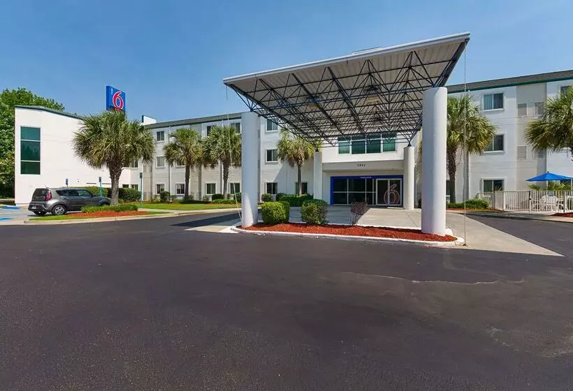 Motel 6columbia, Sc  Fort Jackson Area