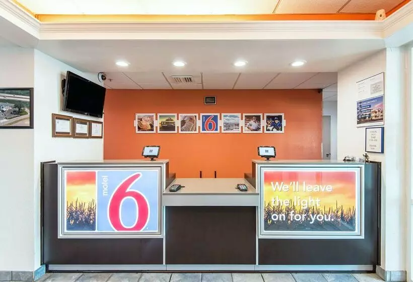 Motel 6junction City, Ks