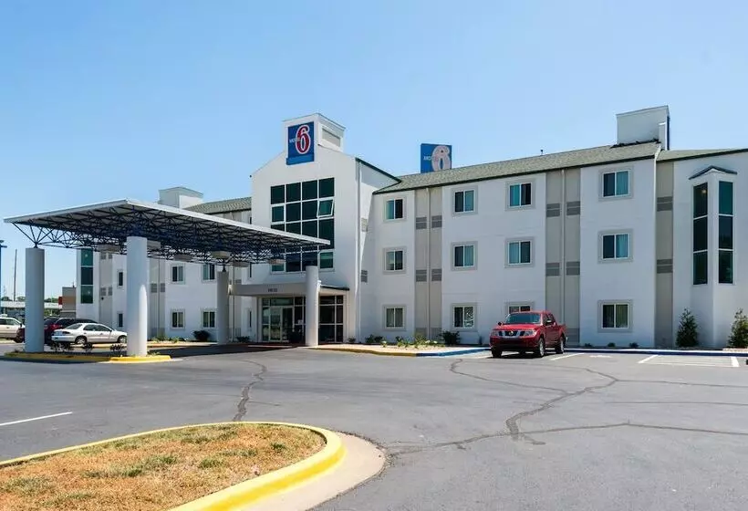 Motel 6junction City, Ks