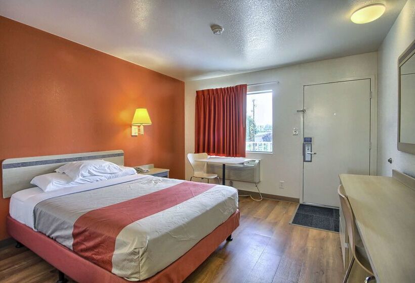 Motel 6new Cumberland, Pa  Harrisburg  Hershey South