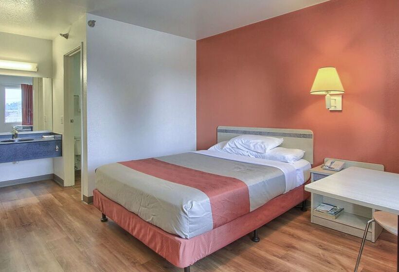 Motel 6new Cumberland, Pa  Harrisburg  Hershey South