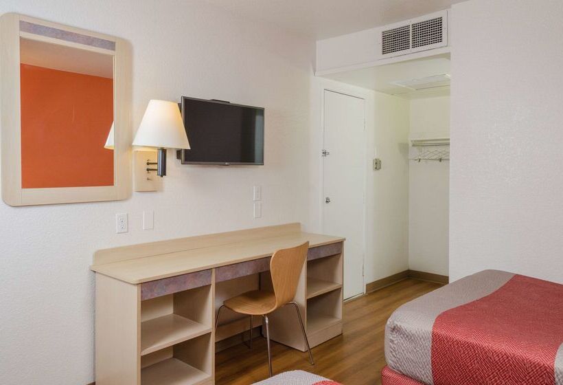 מוטל Park Inn By Radisson, Turlock