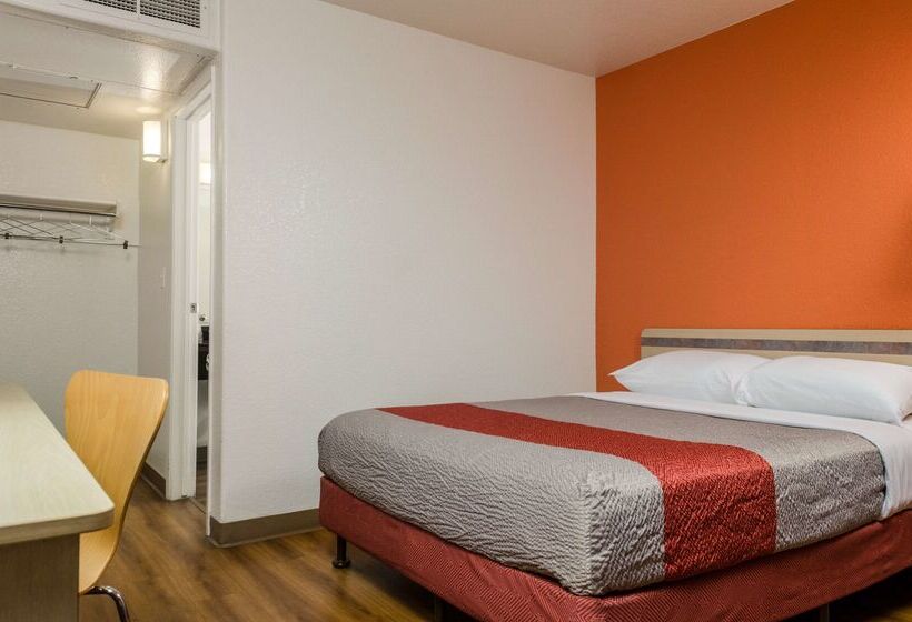 מוטל Park Inn By Radisson, Turlock