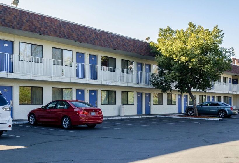 מוטל Park Inn By Radisson, Turlock