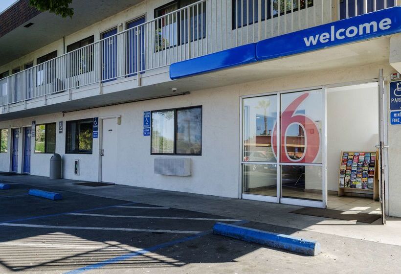 מוטל Park Inn By Radisson, Turlock