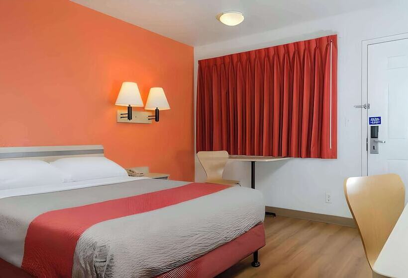 מוטל Park Inn By Radisson, Turlock