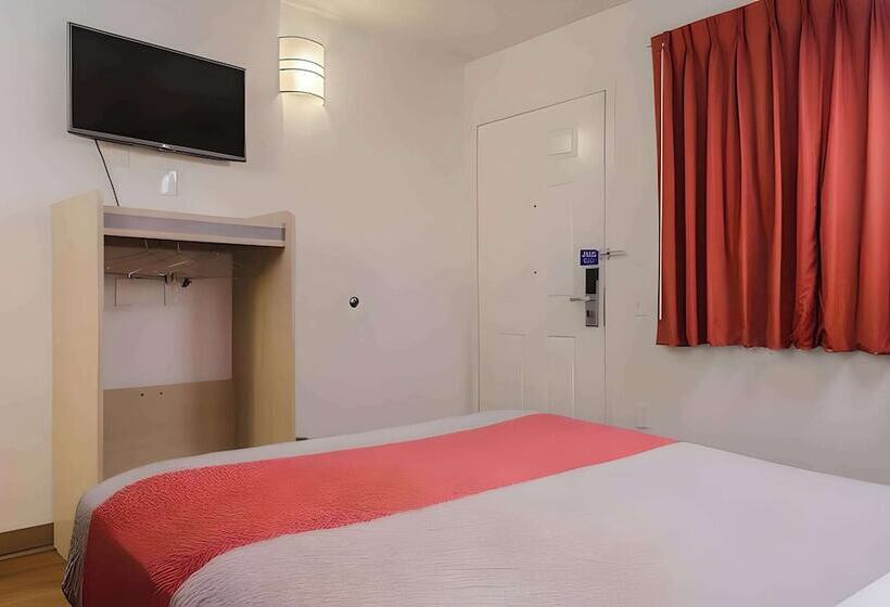 מוטל Park Inn By Radisson, Turlock