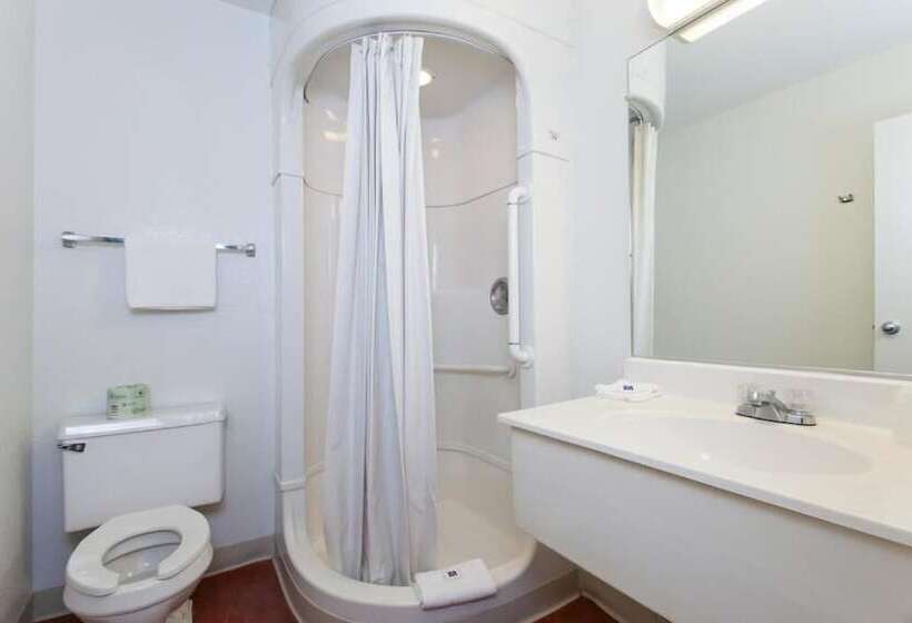 מוטל Park Inn By Radisson, Turlock