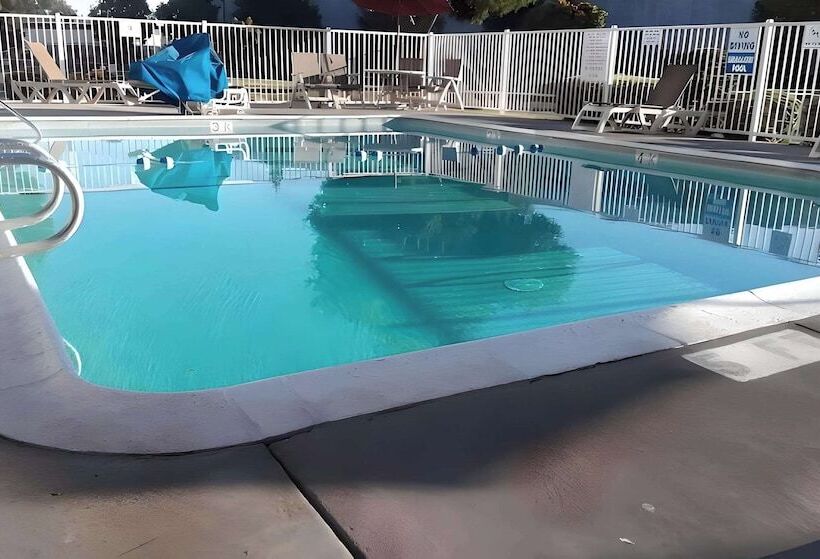 מוטל Park Inn By Radisson, Turlock