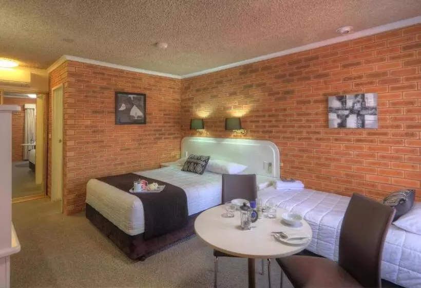 汽车旅馆  Cousins Motor Inn