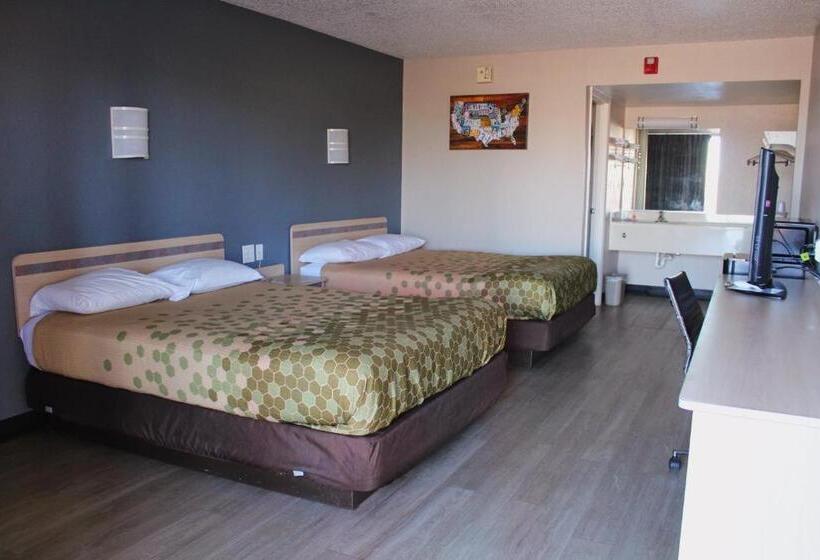 فندق على الطريق Econo Lodge Paducah West I24