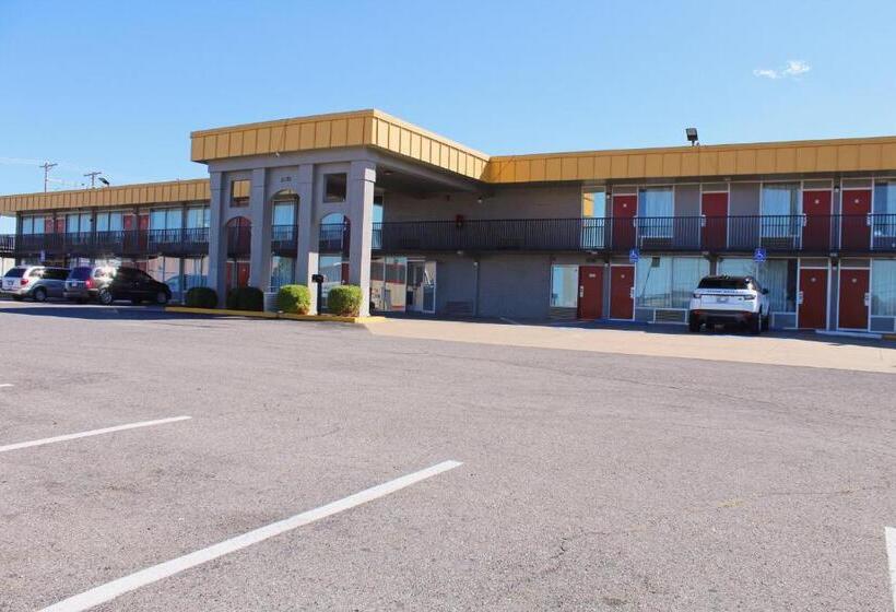 فندق على الطريق Econo Lodge Paducah West I24