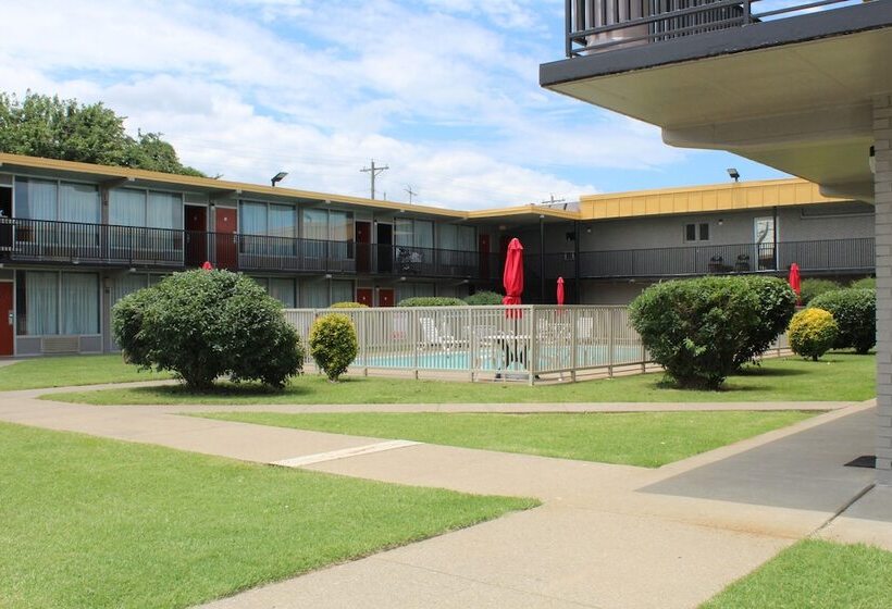 فندق على الطريق Econo Lodge Paducah West I24