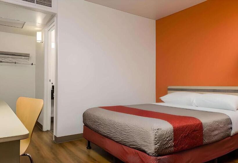 מוטל Park Inn By Radisson, Turlock