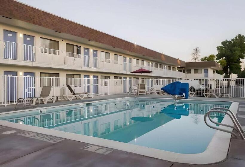 מוטל Park Inn By Radisson, Turlock