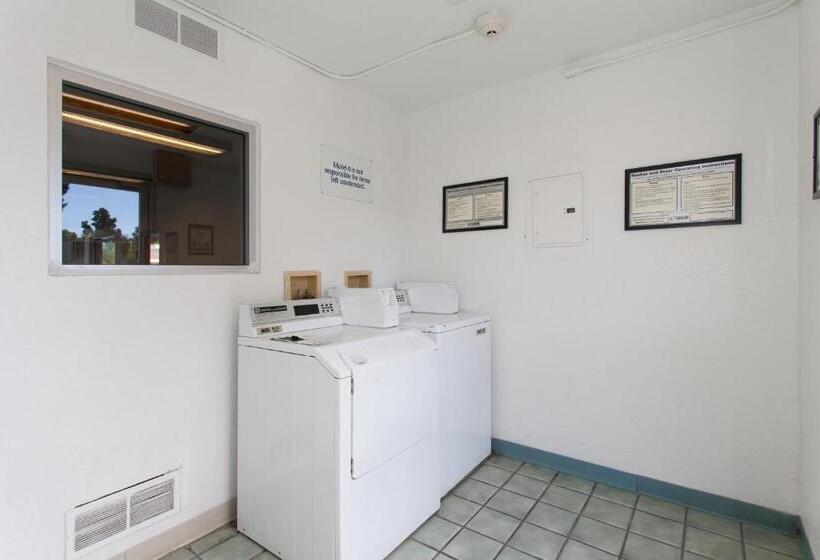 מוטל Park Inn By Radisson, Turlock