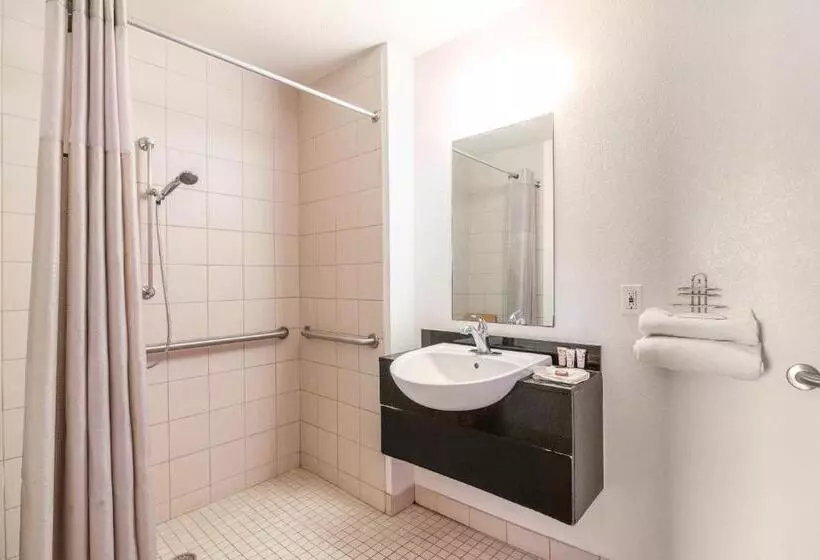 モーテル Regency Inn Tulsa