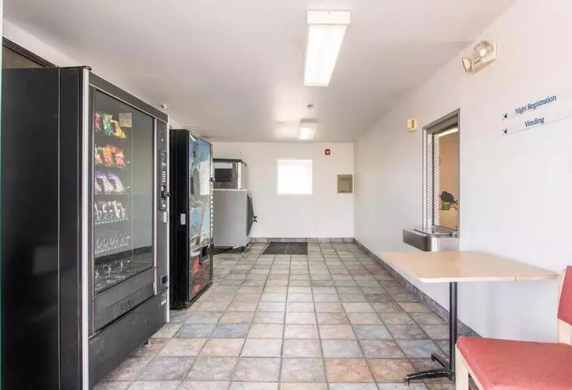 モーテル Regency Inn Tulsa