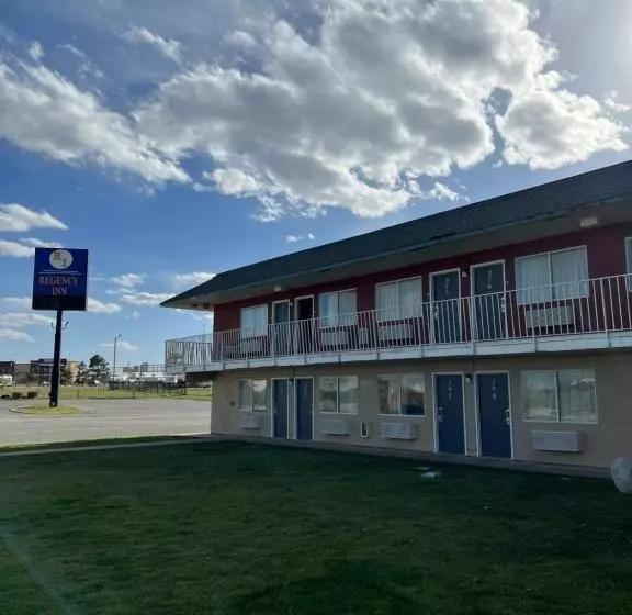 モーテル Regency Inn Tulsa