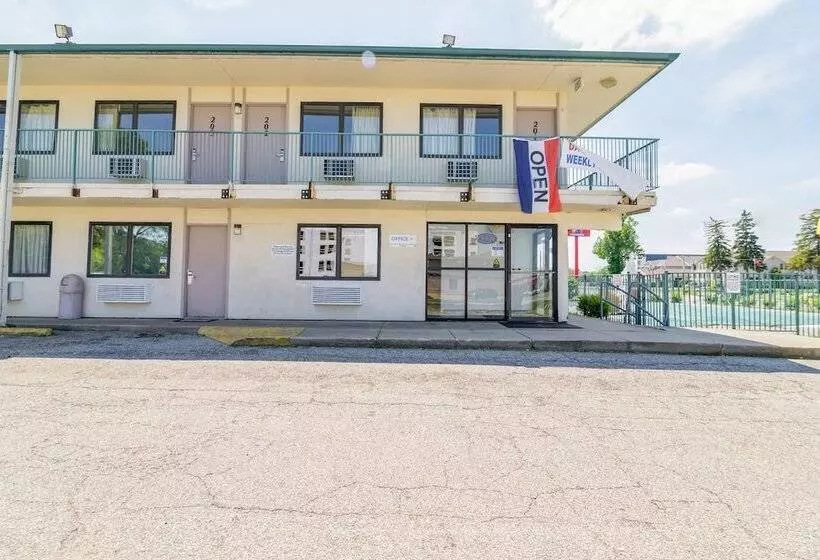 Motel Oyo Hotel South Bend Campus