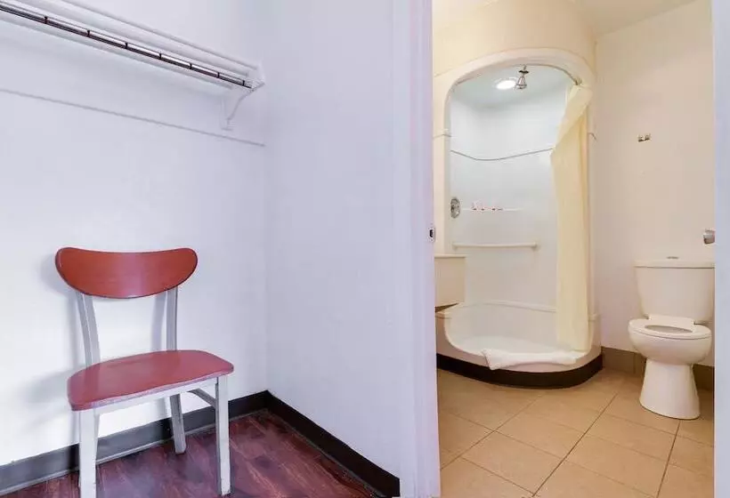 Motel Oyo Hotel South Bend Campus