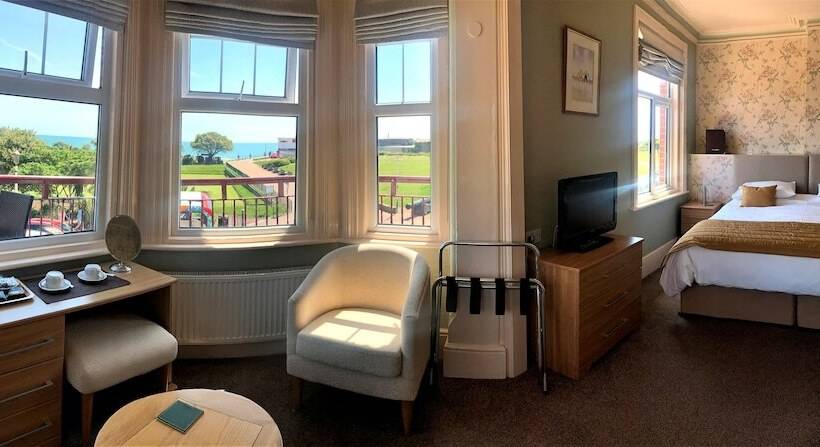 بنسيون Devonia Express