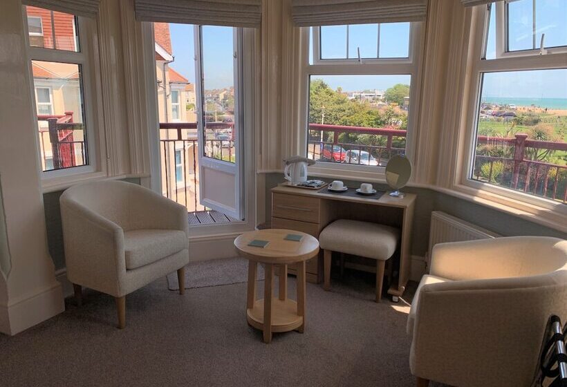 بنسيون Devonia Express